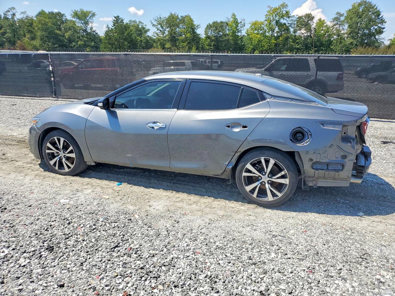 2017 Nissan Maxima 3.5 Sv - Image 2
