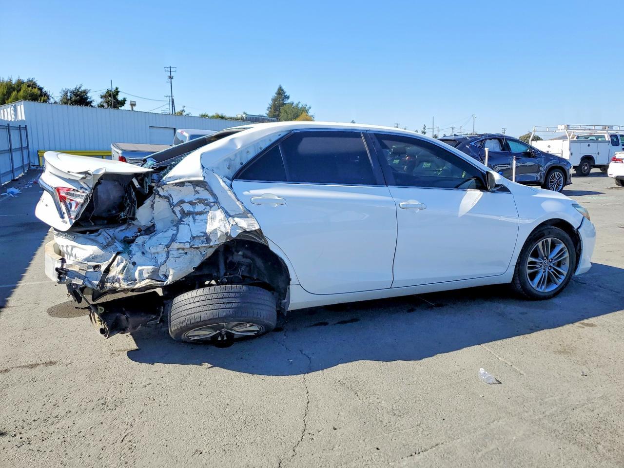2015 Toyota Camry Se - Фото 3