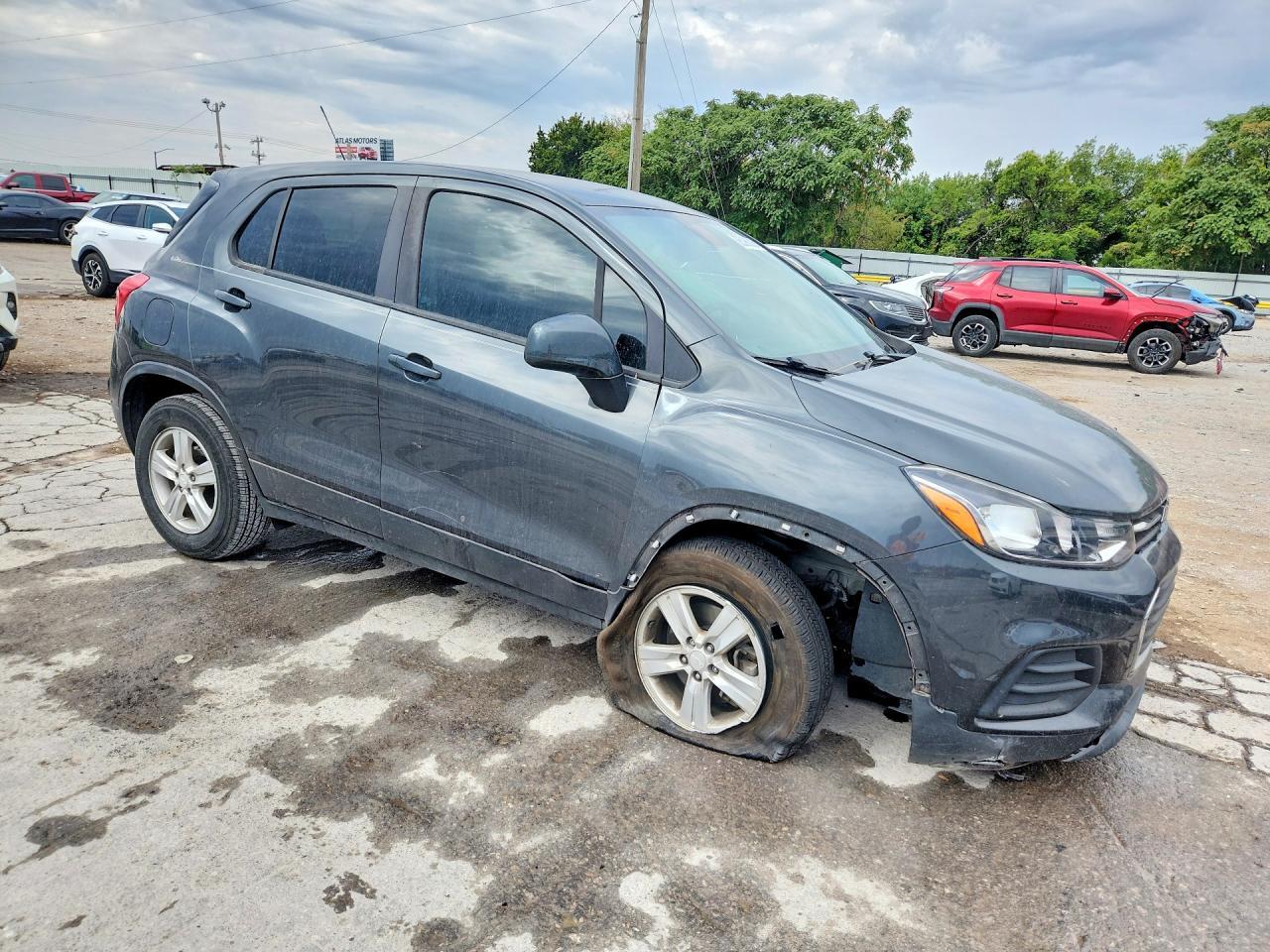 2020 Chevrolet Trax Ls - Image 4
