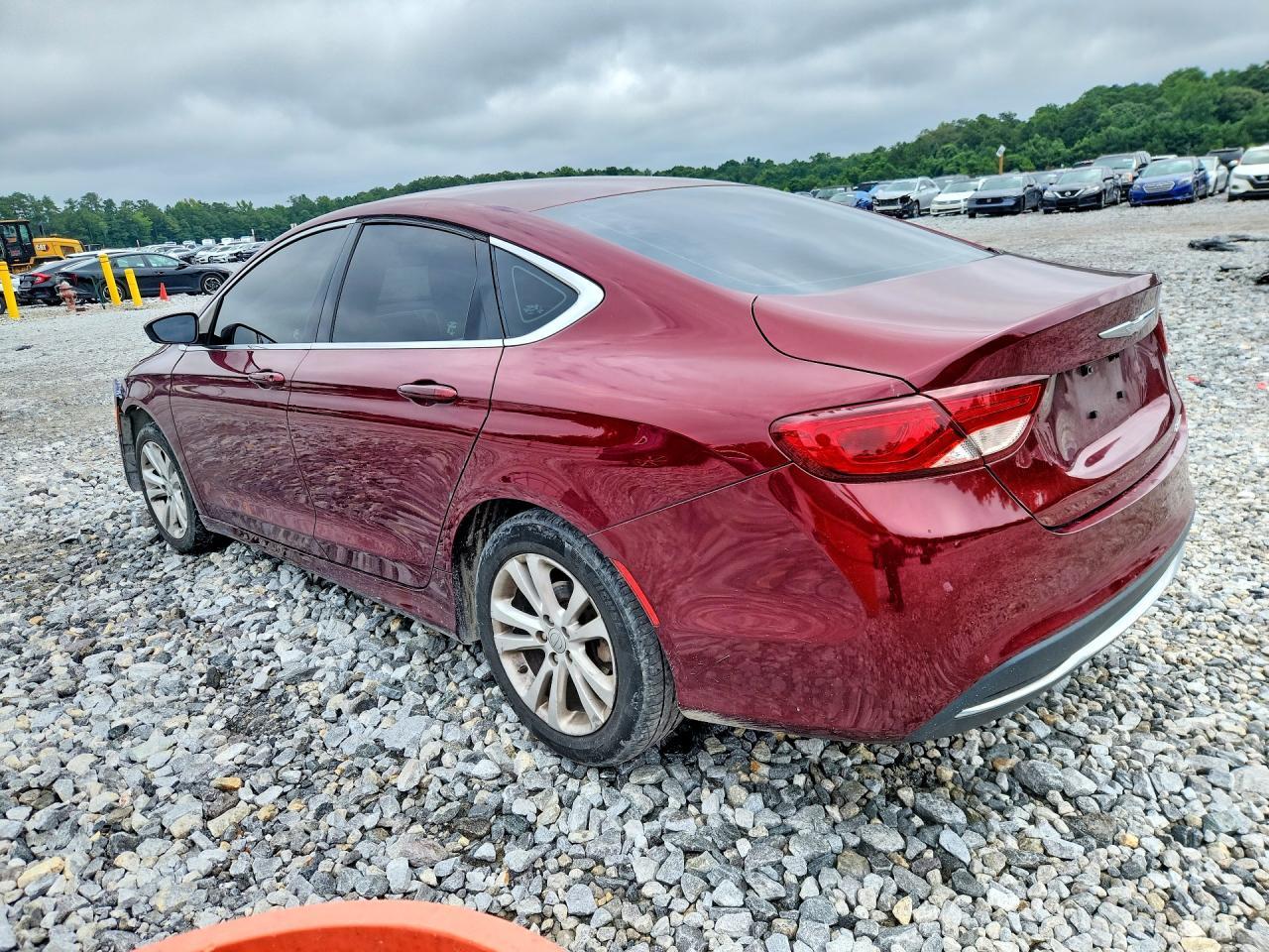2016 Chrysler 200 Limited - Фото 2