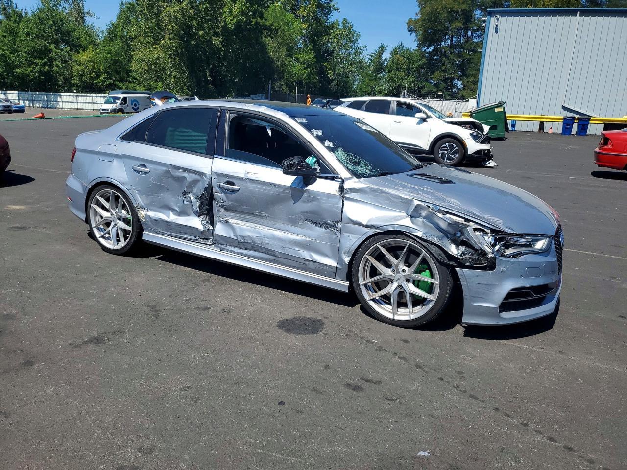 2016 Audi S3 Premium Plus - Фото 4