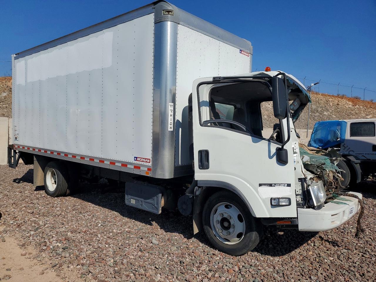 2022 Isuzu Nrr - Box Truck - Image 4