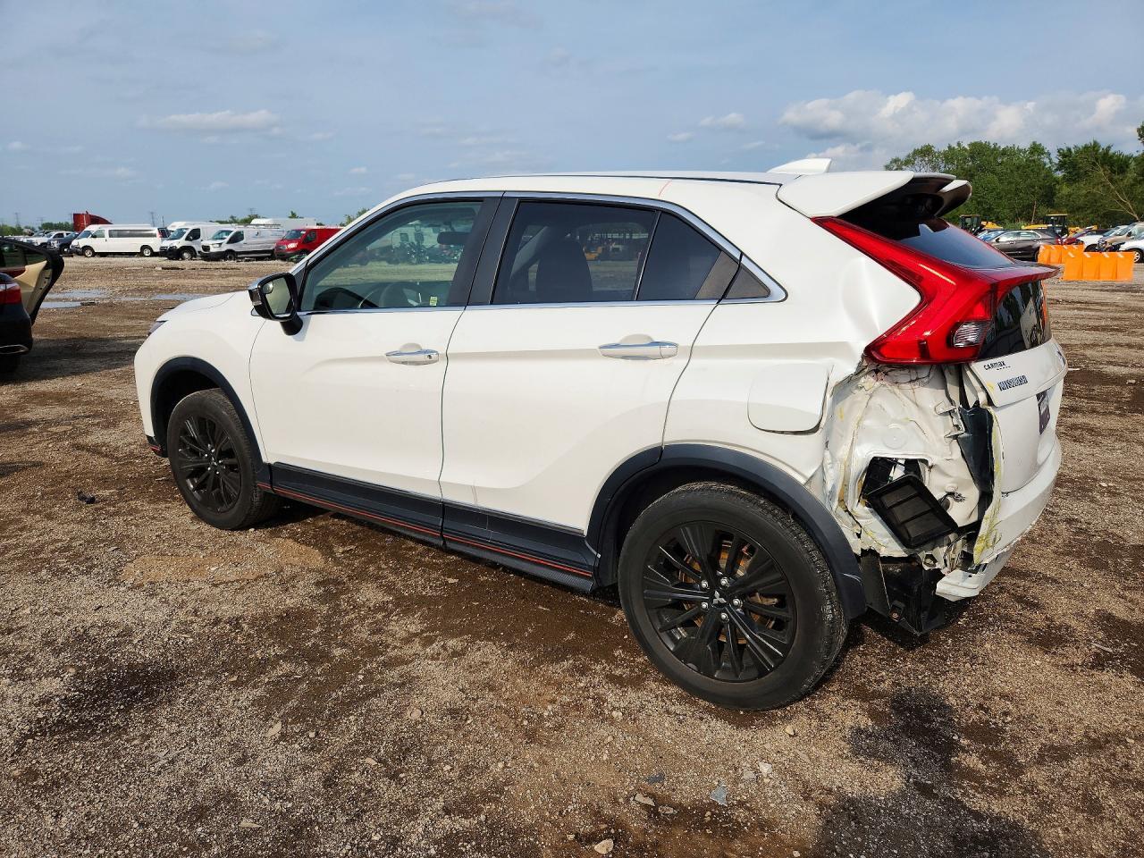 2019 Mitsubishi Eclipse Cross Le - Фото 2