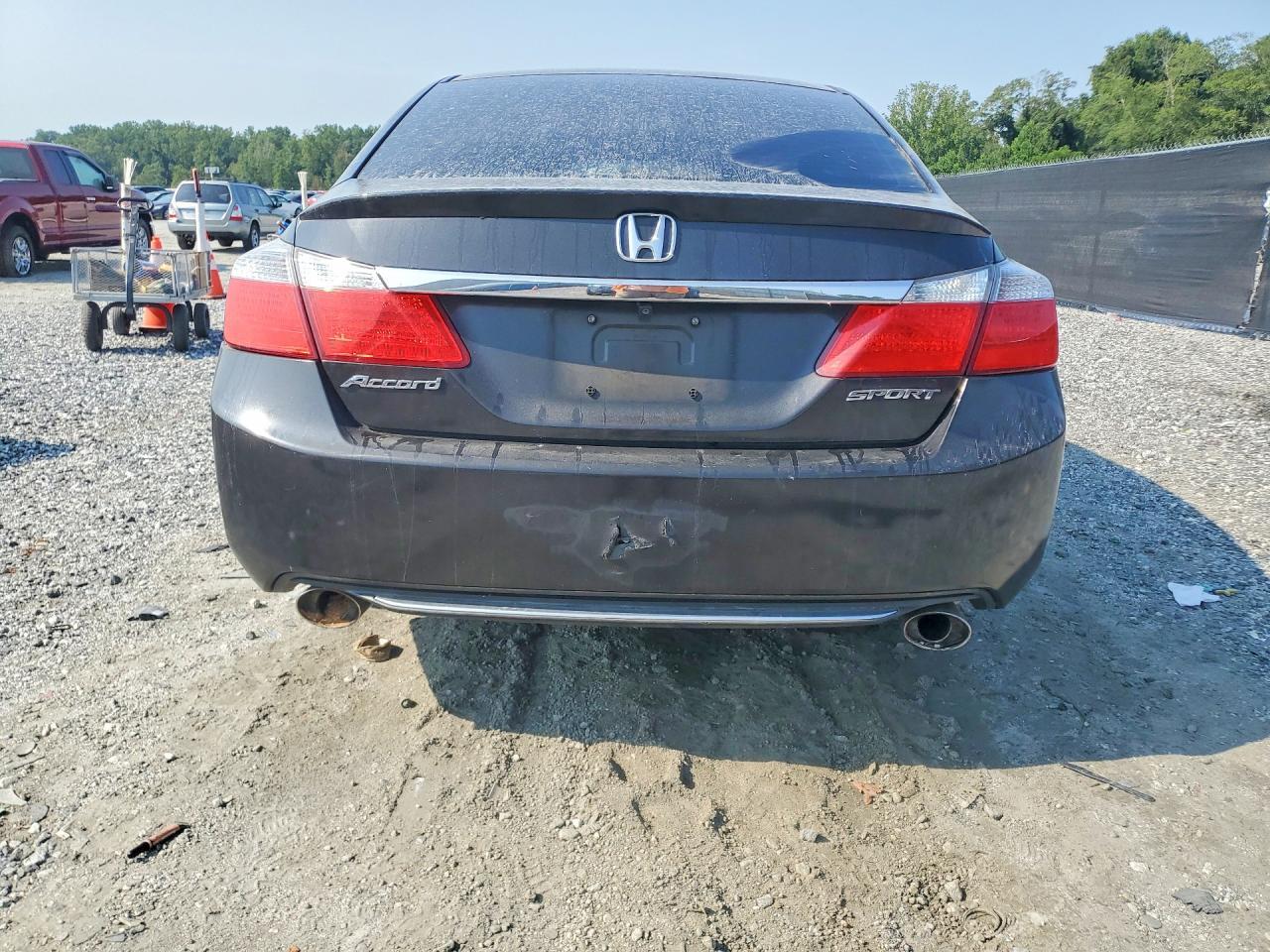 2015 Honda Accord Sport - Image 6
