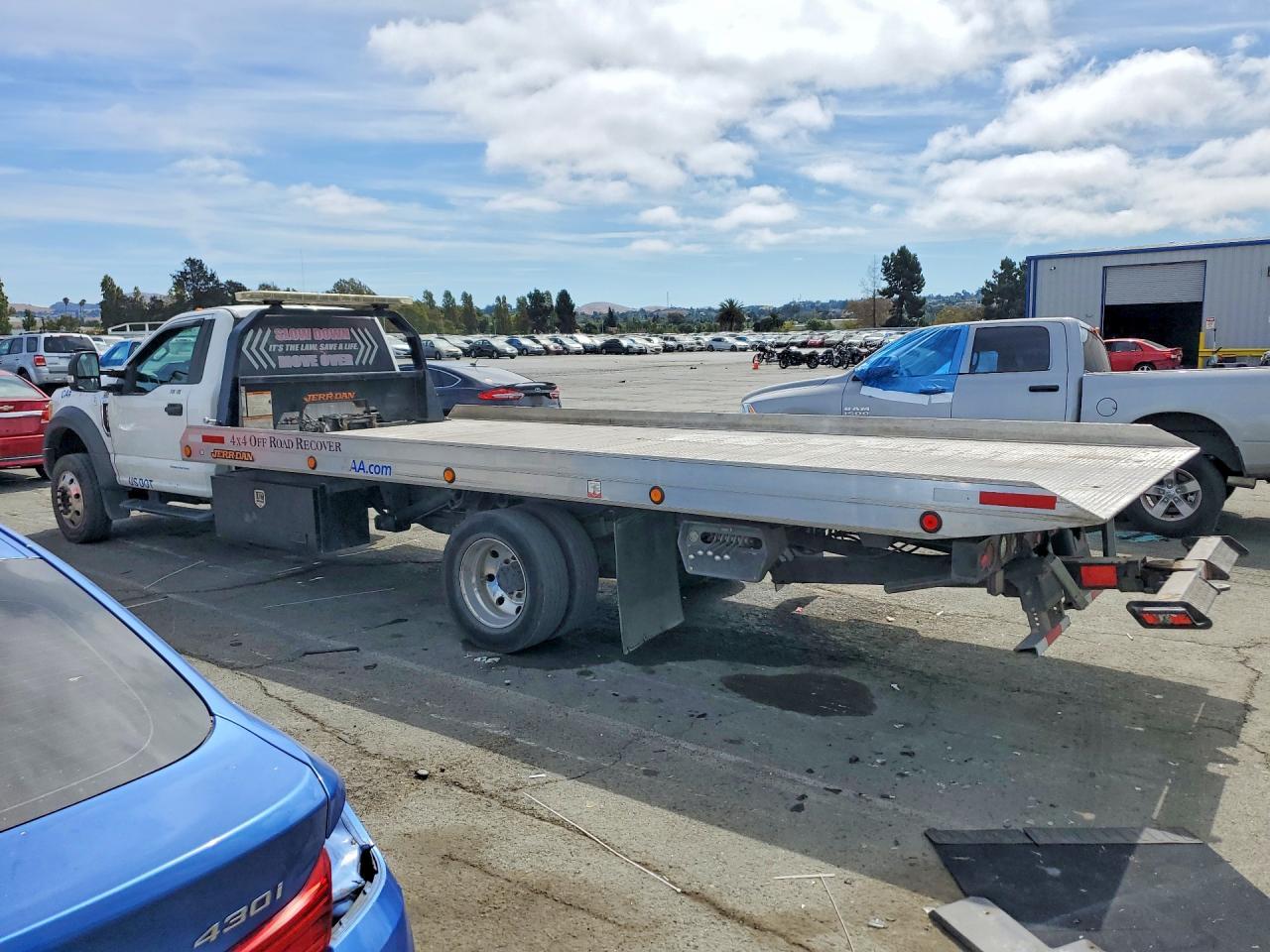 2017 Ford F550 Super - Flatbed Truck - Image 2