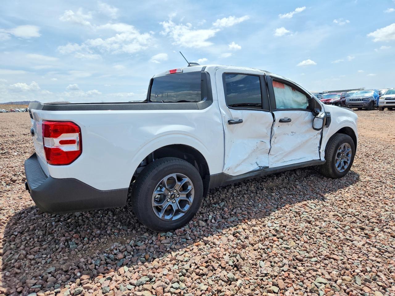2026 Ford Maverick Xlt - Image 3