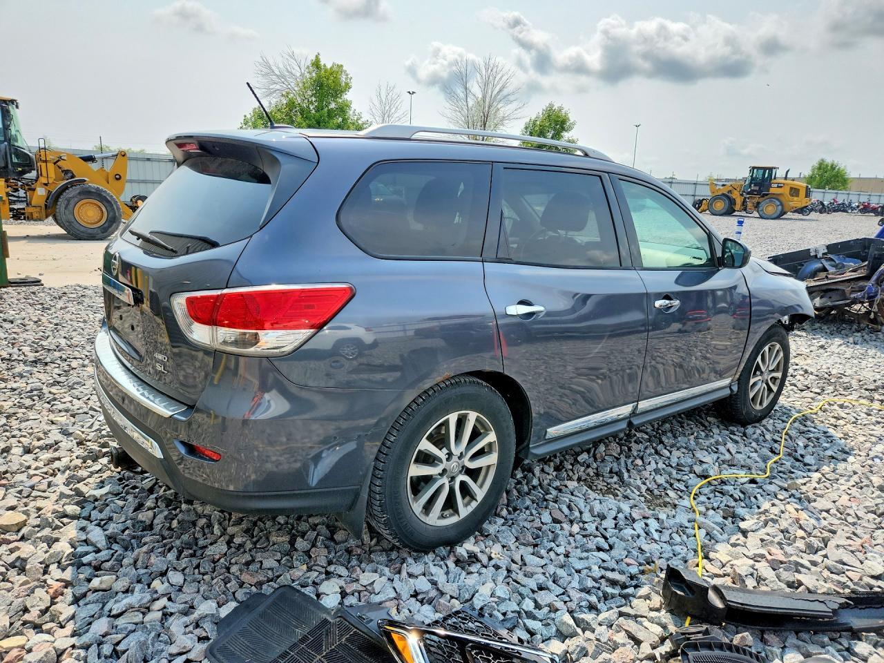 2014 Nissan Pathfinder Sl - Фото 3