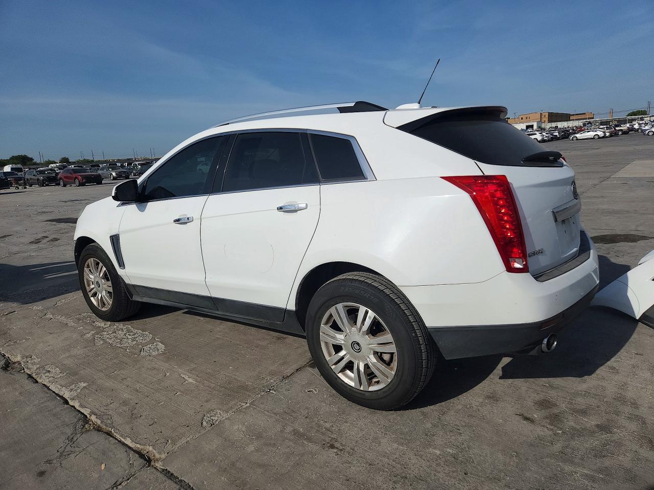 2016 Cadillac Srx Luxury Collection - Image 2