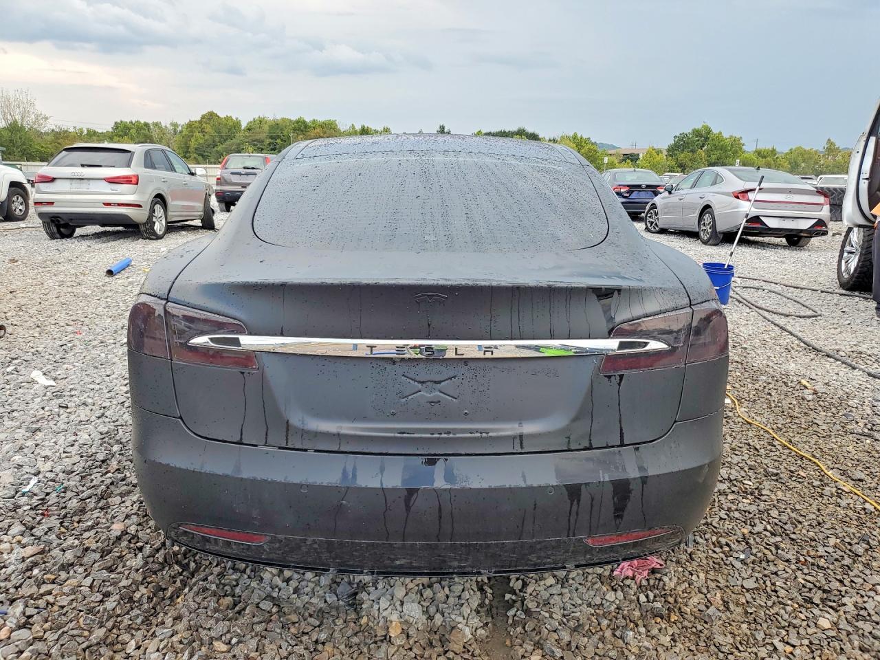 2017 Tesla Model S - Image 6