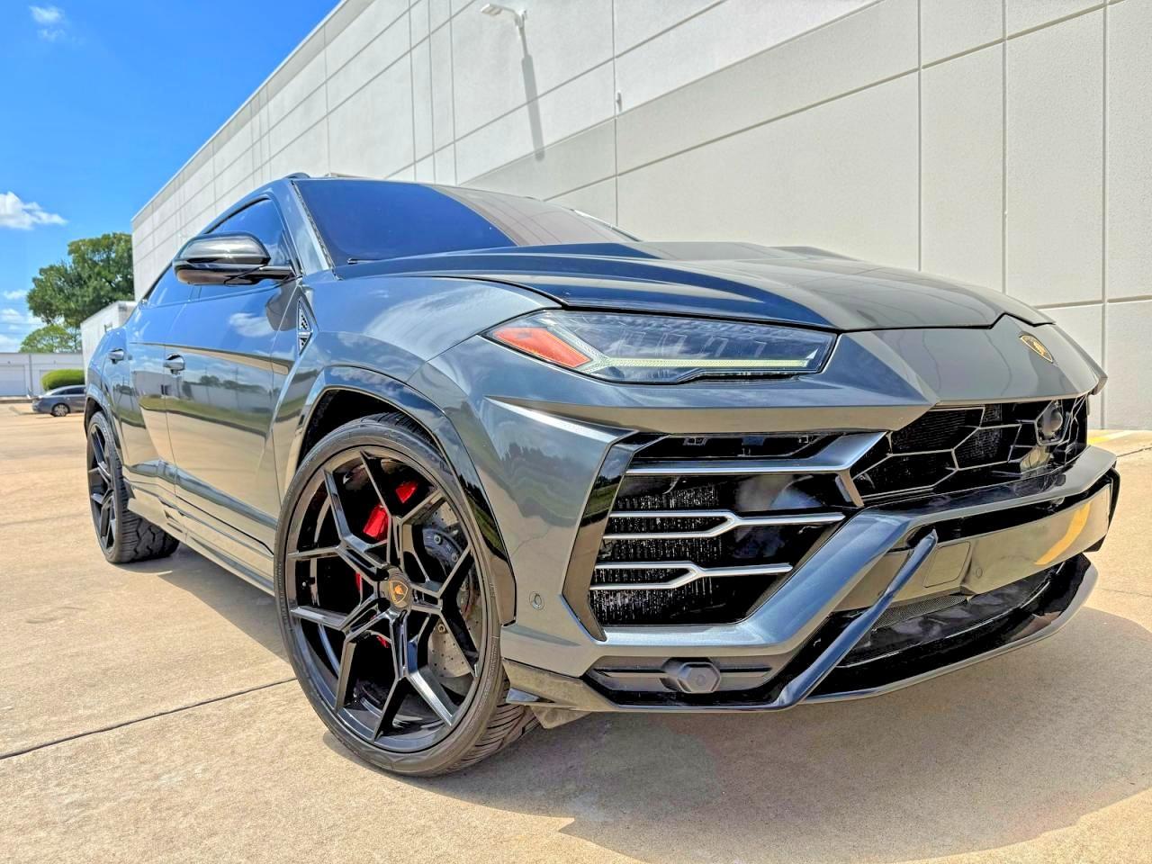 2019 Lamborghini Urus
