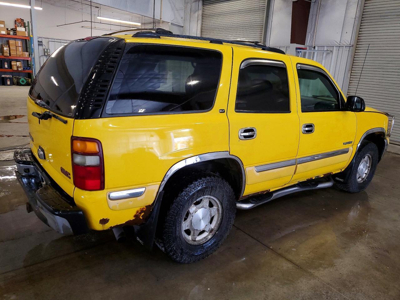 2002 GMC Yukon - Фото 3