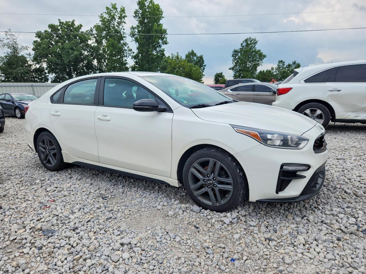 2021 Kia Forte Gt Line - Фото 4
