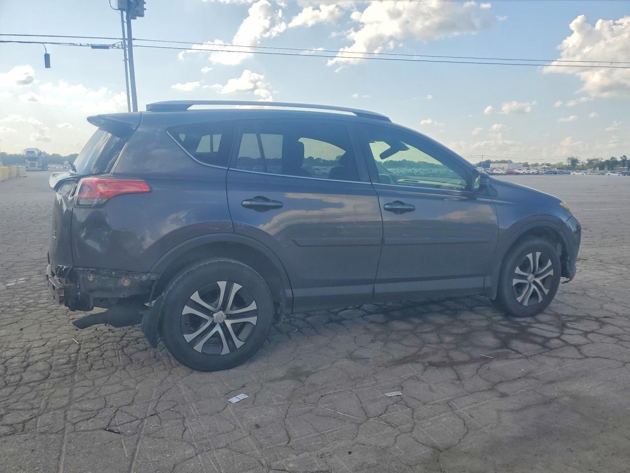 2018 Toyota Rav4 Le - Фото 3