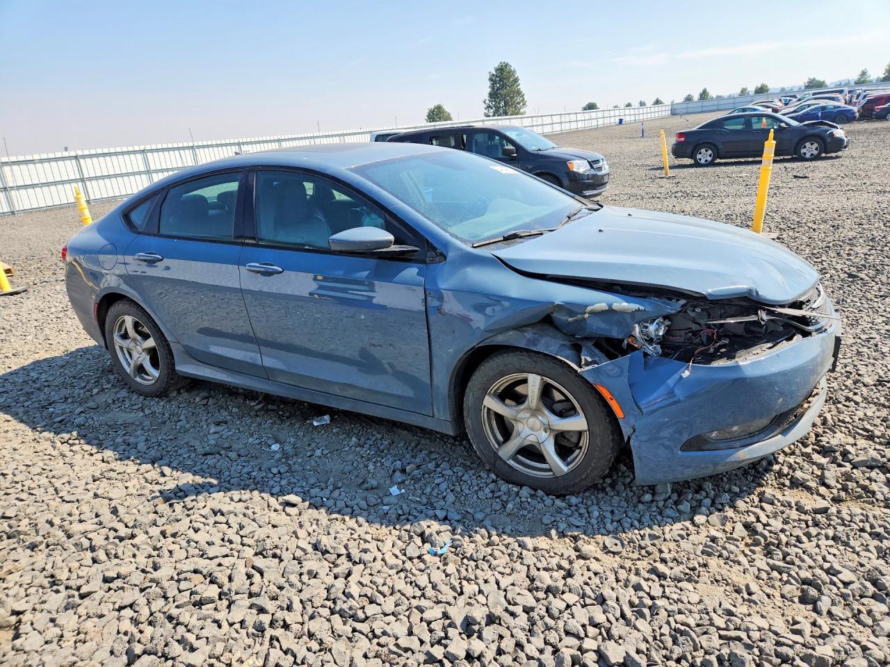 2015 Chrysler 200 S - Image 4