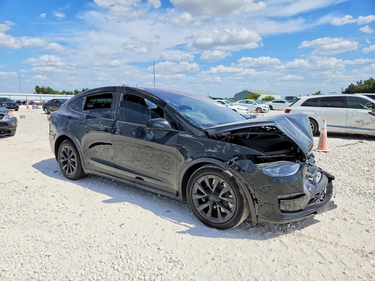 2023 Tesla Model X - Фото 4