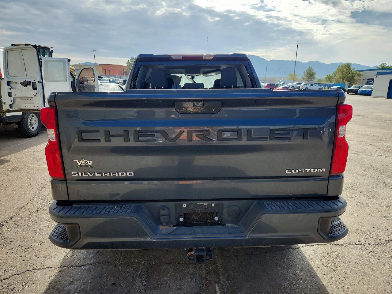 2022 Chevrolet Silverado Ltd K1500 Custom - Image 6