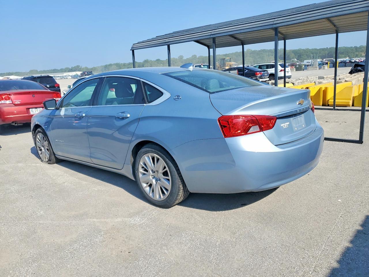 2015 Chevrolet Impala Ls - Фото 2