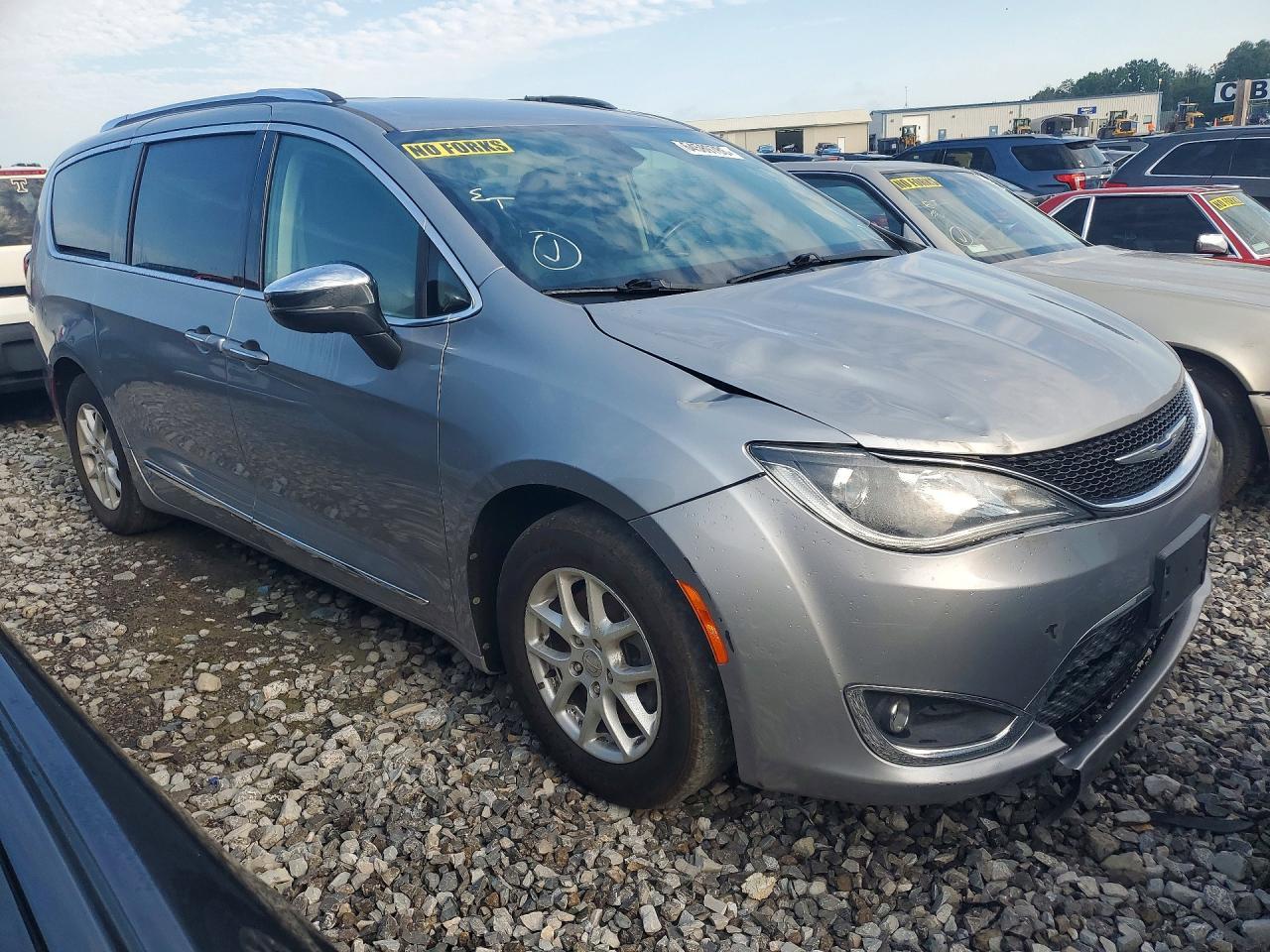 2020 Chrysler Pacifica Touring L - Фото 4