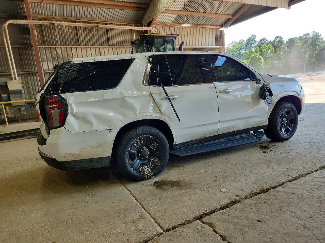 2023 Chevrolet Tahoe C1500 - Фото 3