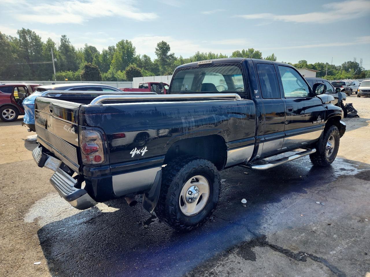 2001 Dodge Ram 1500 - Фото 3