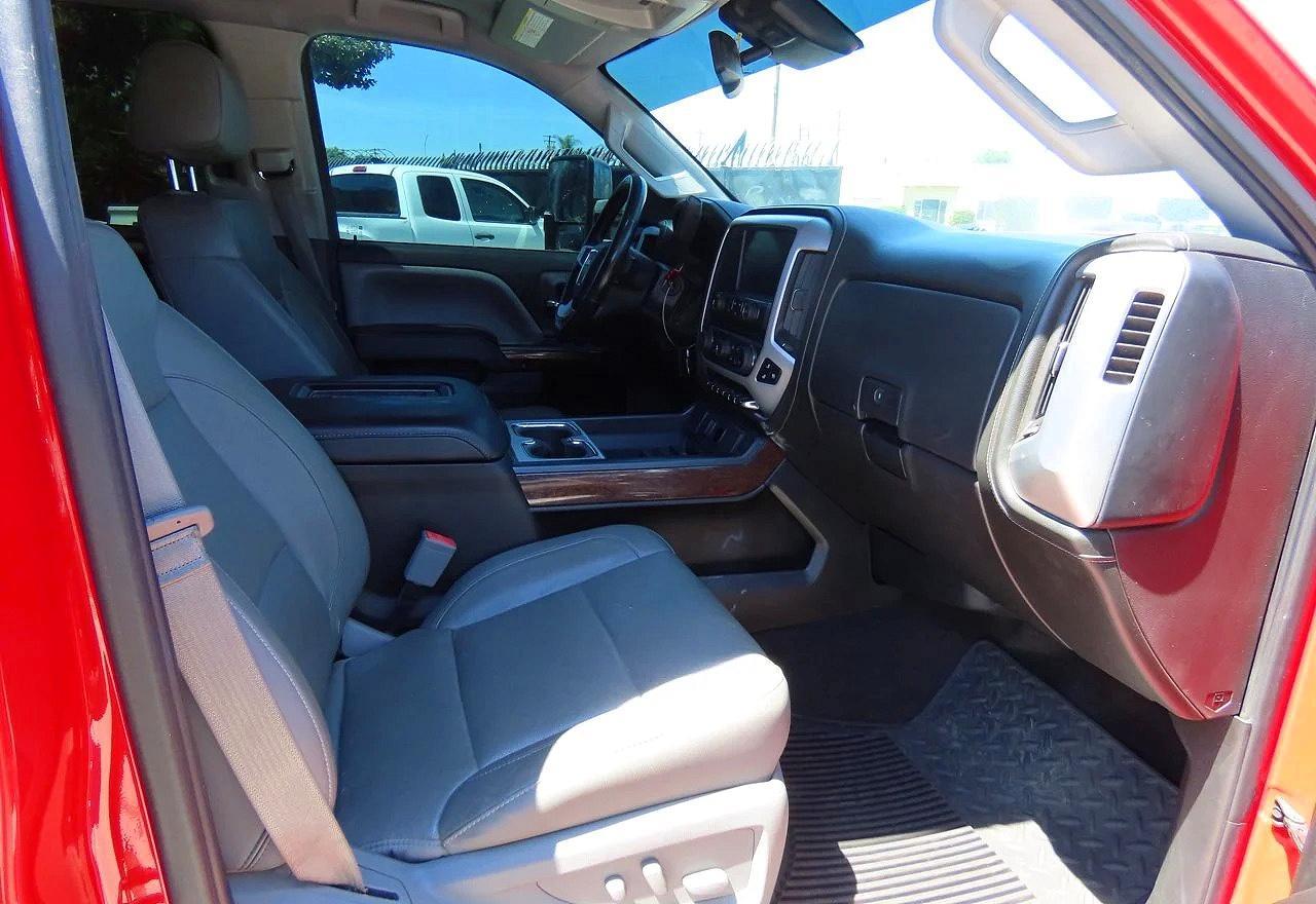 2016 GMC Sierra K3500 Slt - Image 5