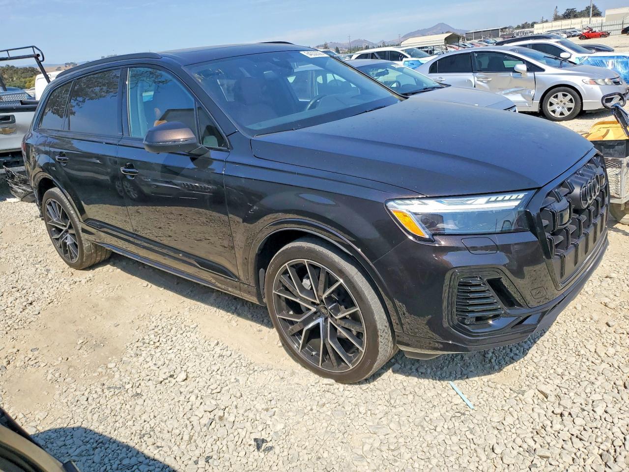 2025 Audi Q7 Prestige - Image 4