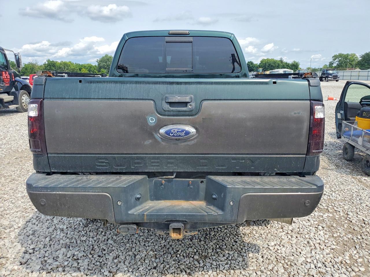 2016 Ford F250 Super Duty - Image 6