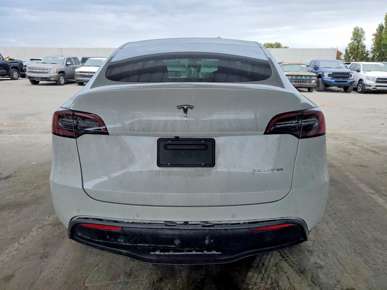 2022 Tesla Model Y - Image 6