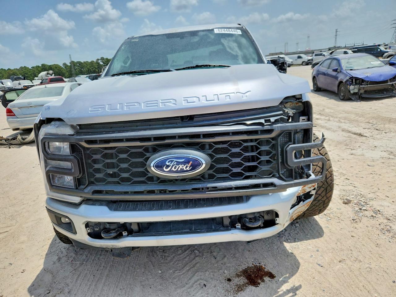 2023 Ford F250 Super Duty - Фото 5