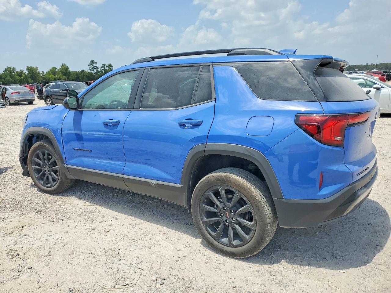 2026 GMC Terrain Elevation - Фото 2