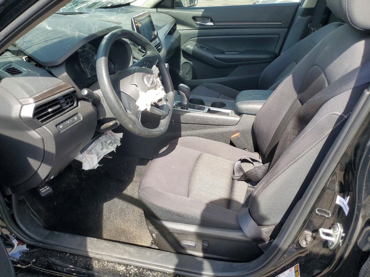 2025 Nissan Altima Sv - Image 7
