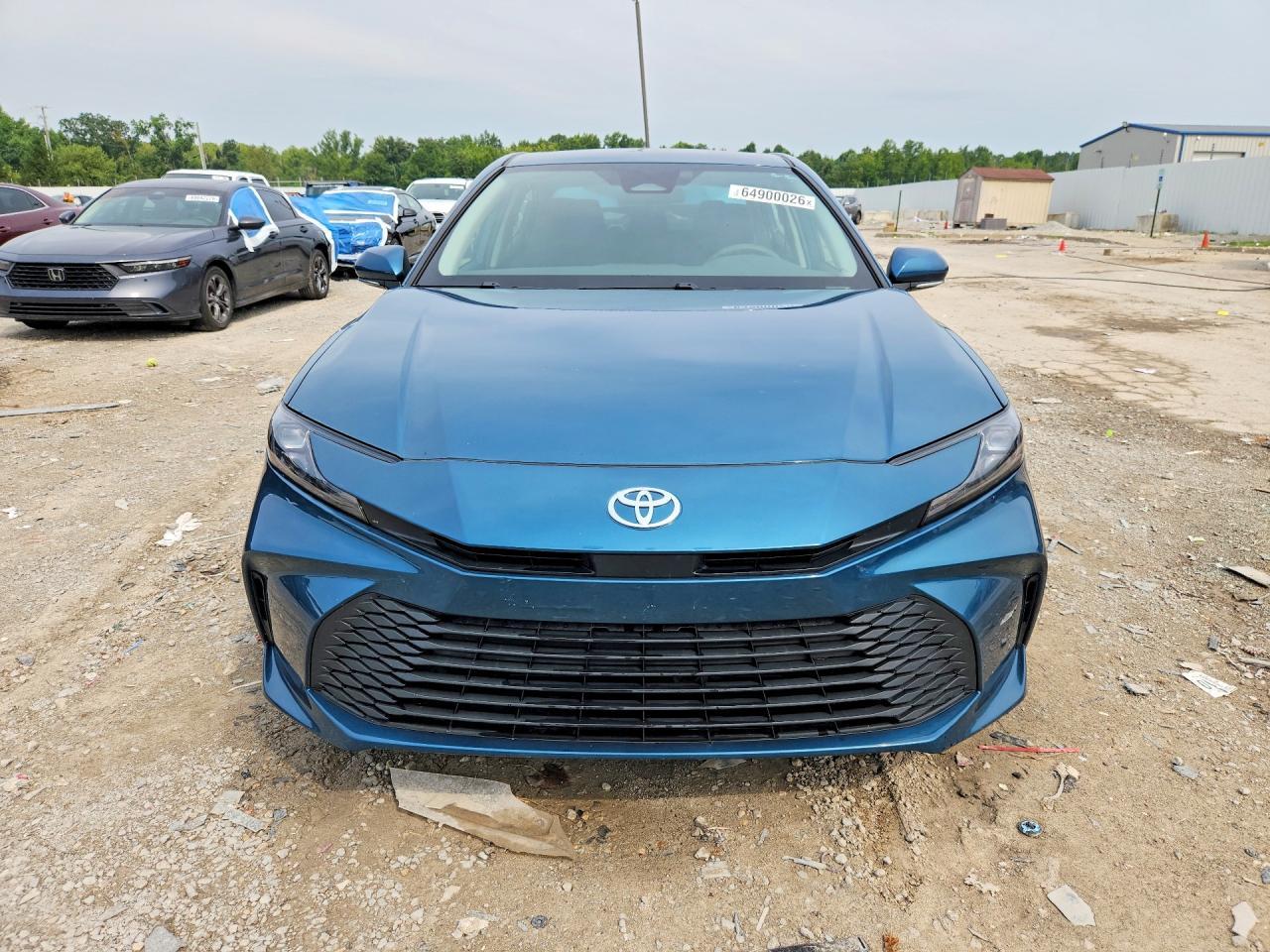 2025 Toyota Camry Le - Image 5