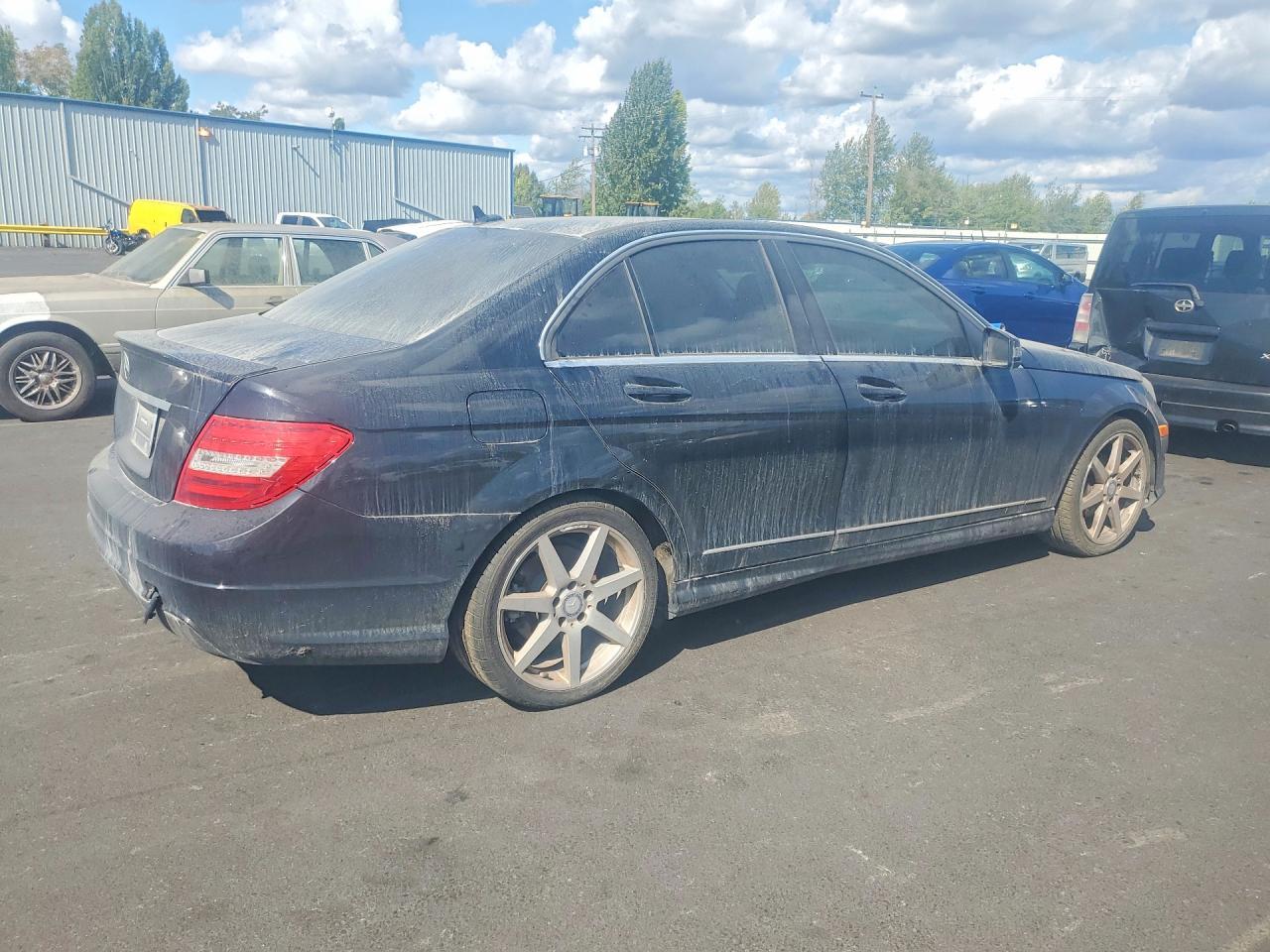 2014 Mercedes-Benz C 250 - Фото 3