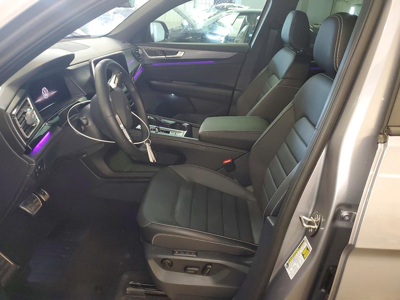 2026 Volkswagen Atlas Cross Sport Sel R-Line Black - Image 7