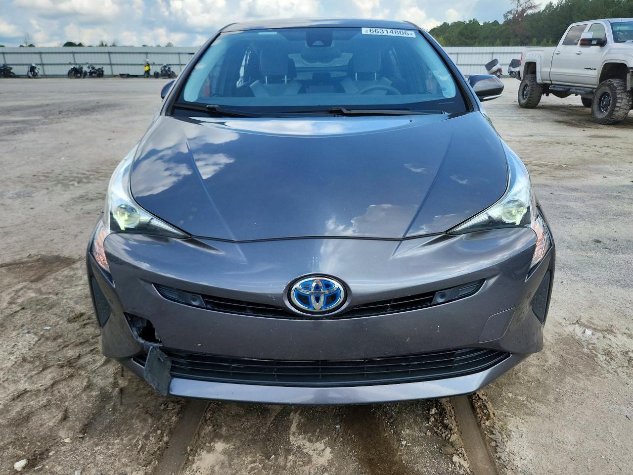 2018 Toyota Prius Two - Фото 5