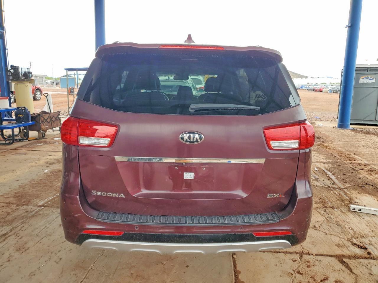 2018 Kia Sedona Sxl - Фото 6