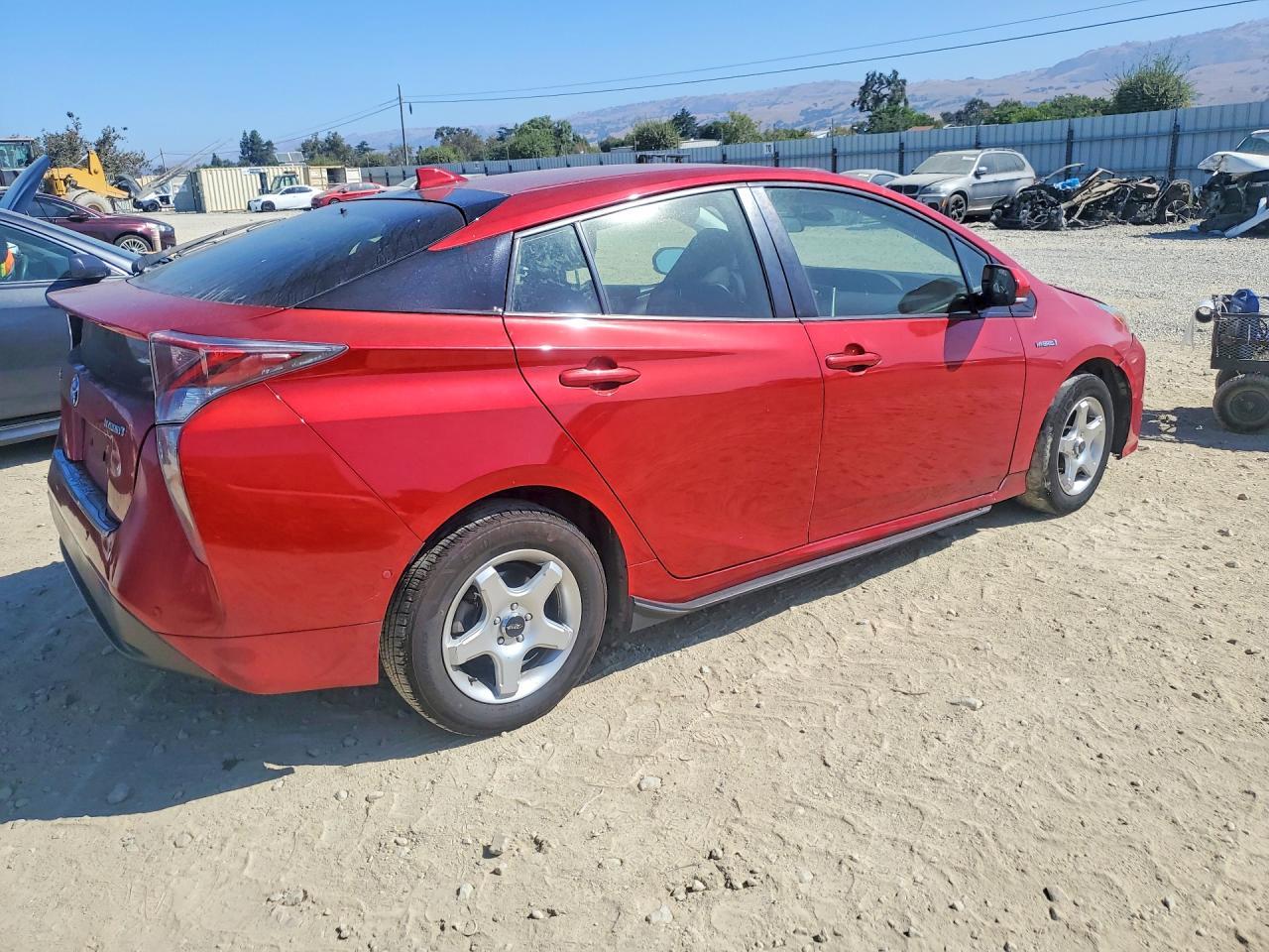 2017 Toyota Prius Two - Фото 3