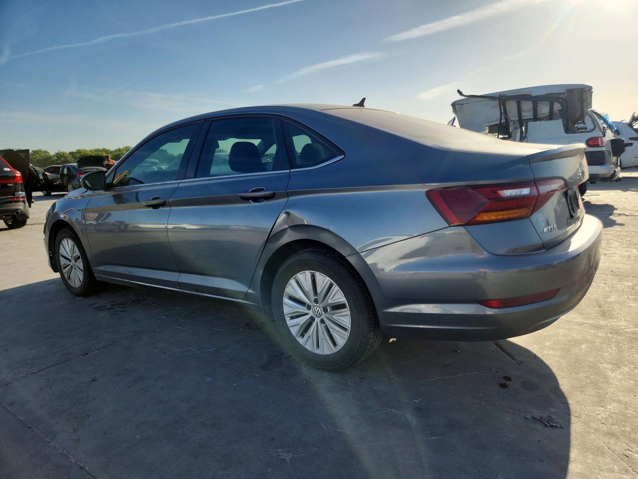 2019 Volkswagen Jetta S - Фото 2