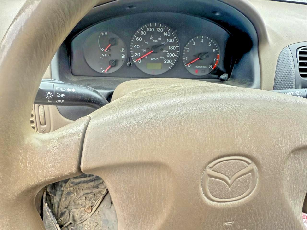 1999 Mazda Protege Es - Image 6