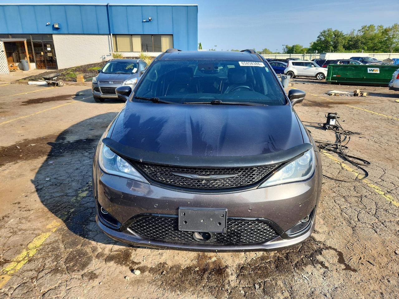 2019 Chrysler Pacifica Limited - Фото 5