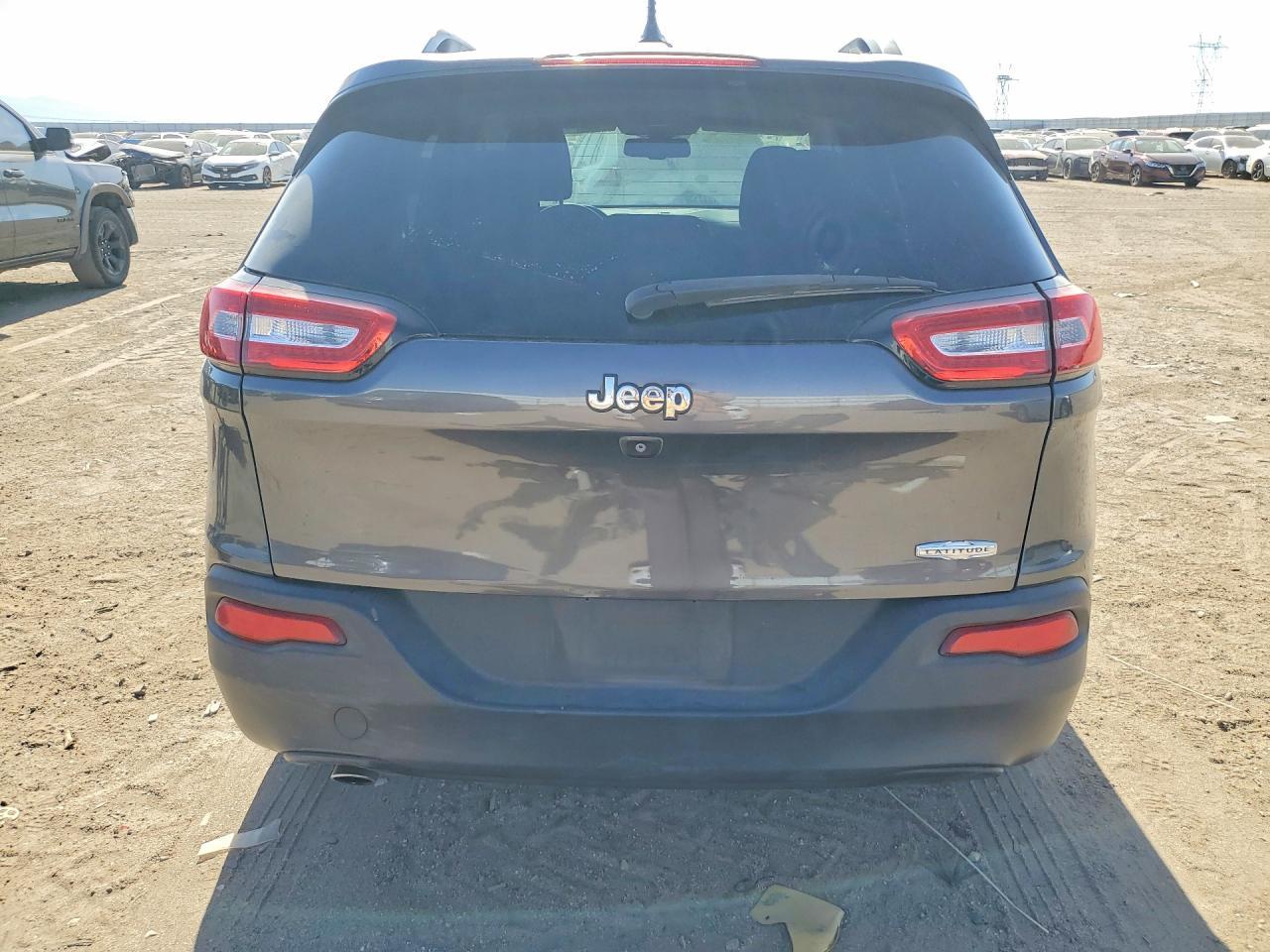 2015 Jeep Cherokee Latitude - Фото 6