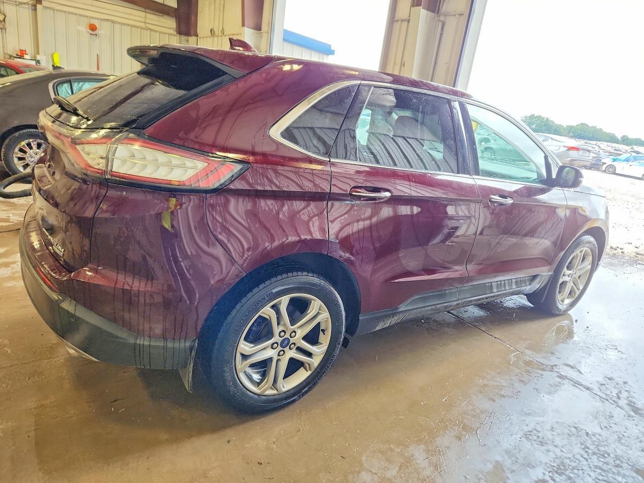2018 Ford Edge Titanium - Фото 3