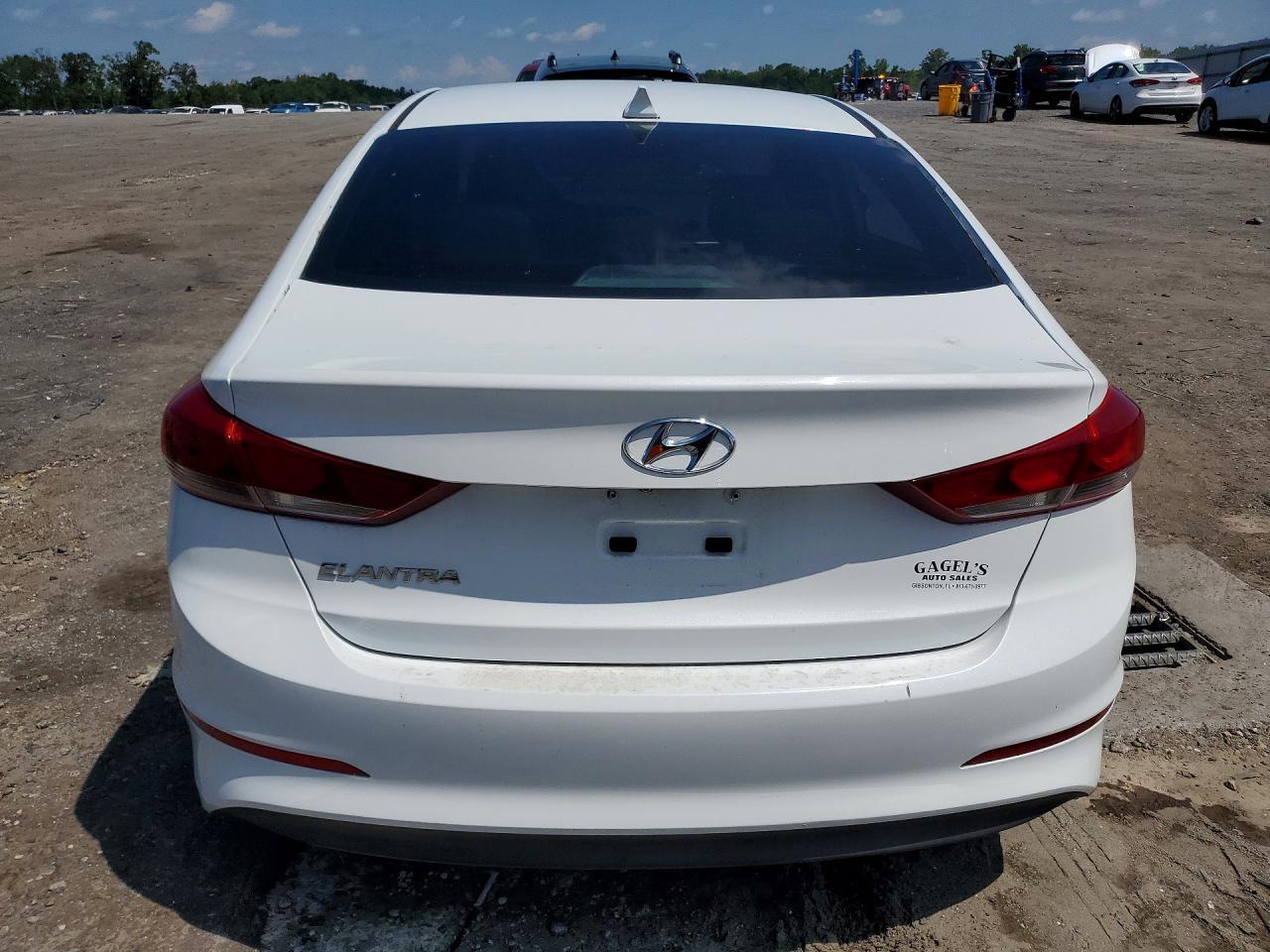 2017 Hyundai Elantra Se - Image 6