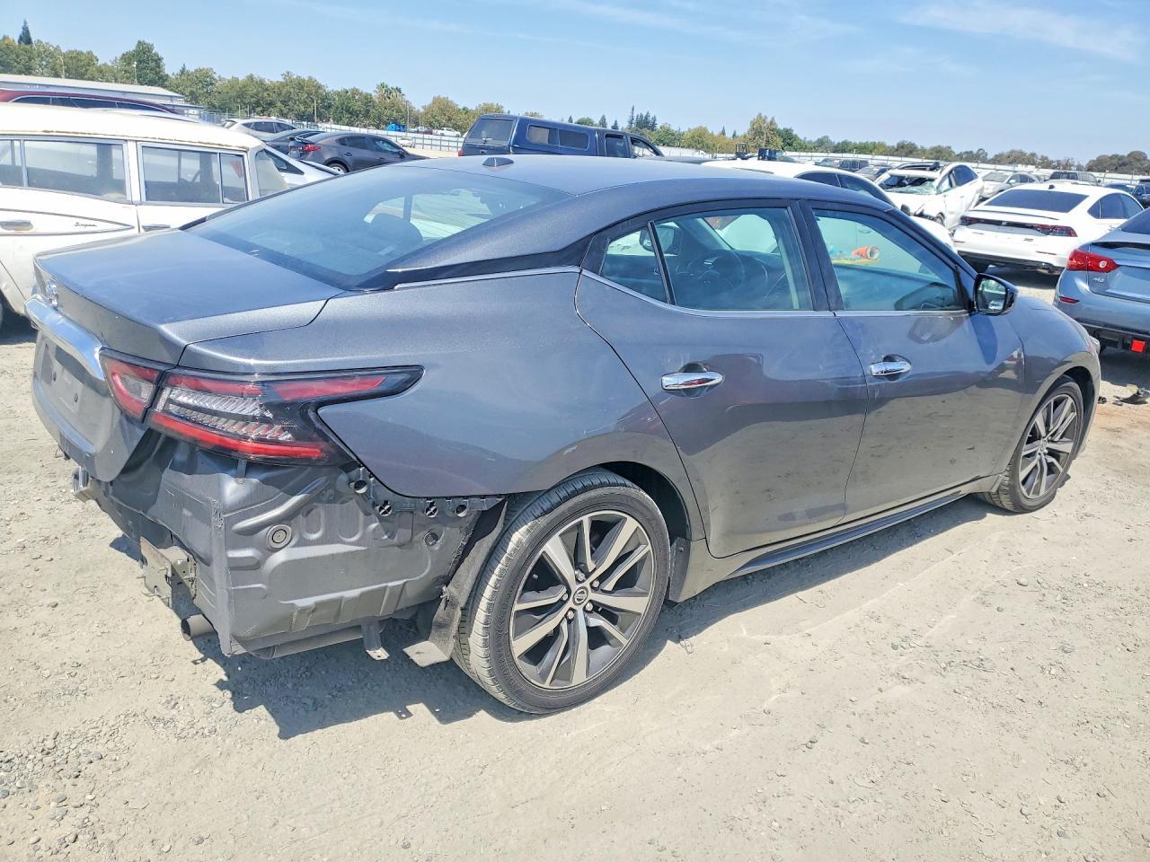 2019 Nissan Maxima 3.5 S - Image 3