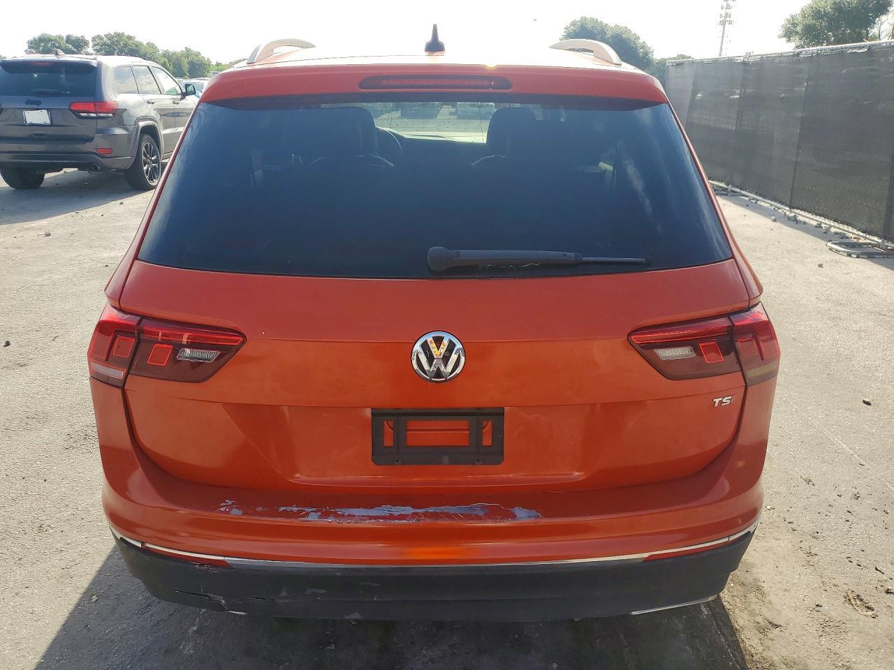 2018 Volkswagen Tiguan Se - Image 6