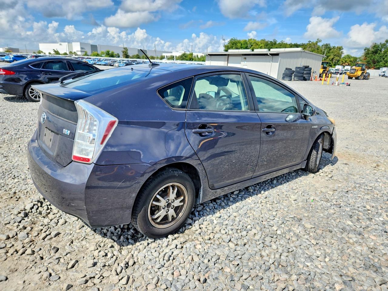 2010 Toyota Prius Iii - Фото 3