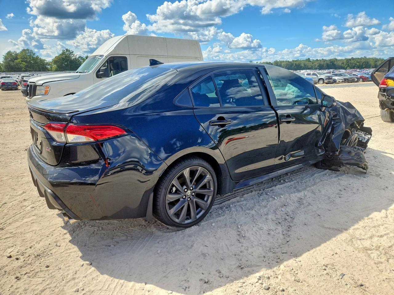 2026 Toyota Corolla Se - Фото 3