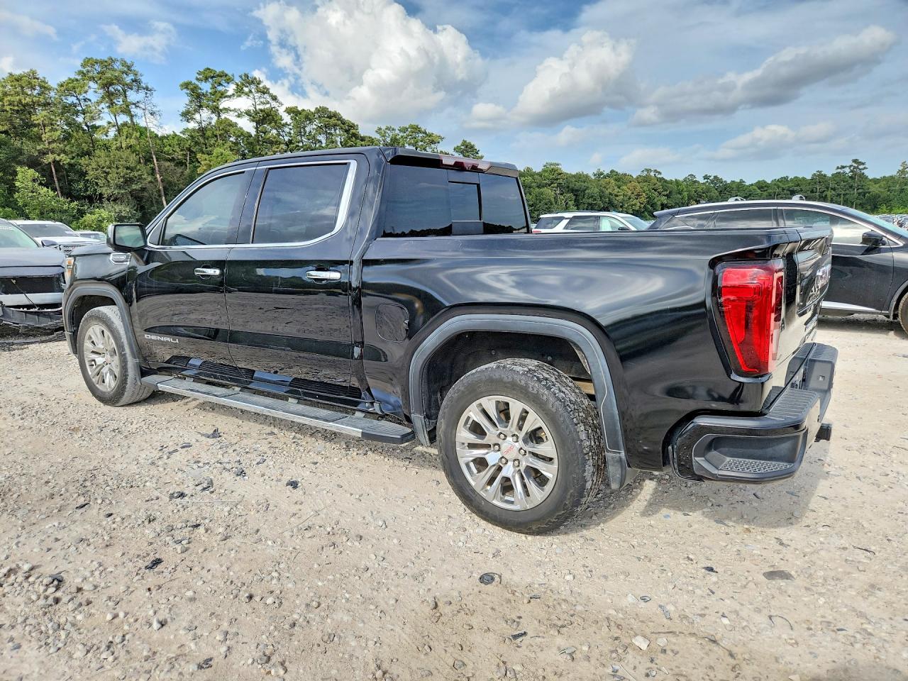 2021 GMC Sierra K1500 Denali - Фото 2