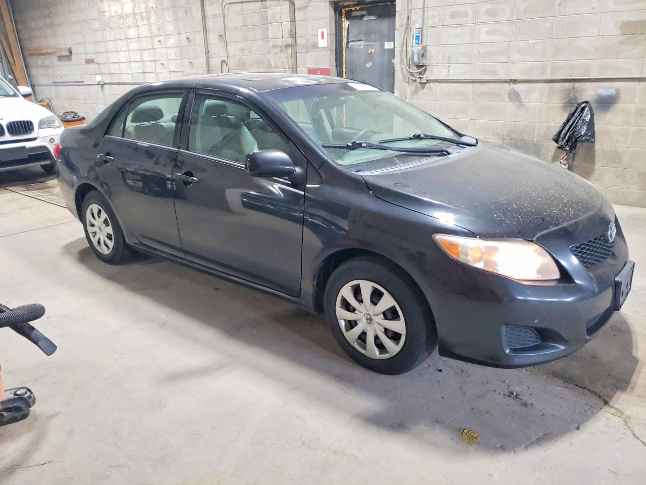 2010 Toyota Corolla Le - Image 4