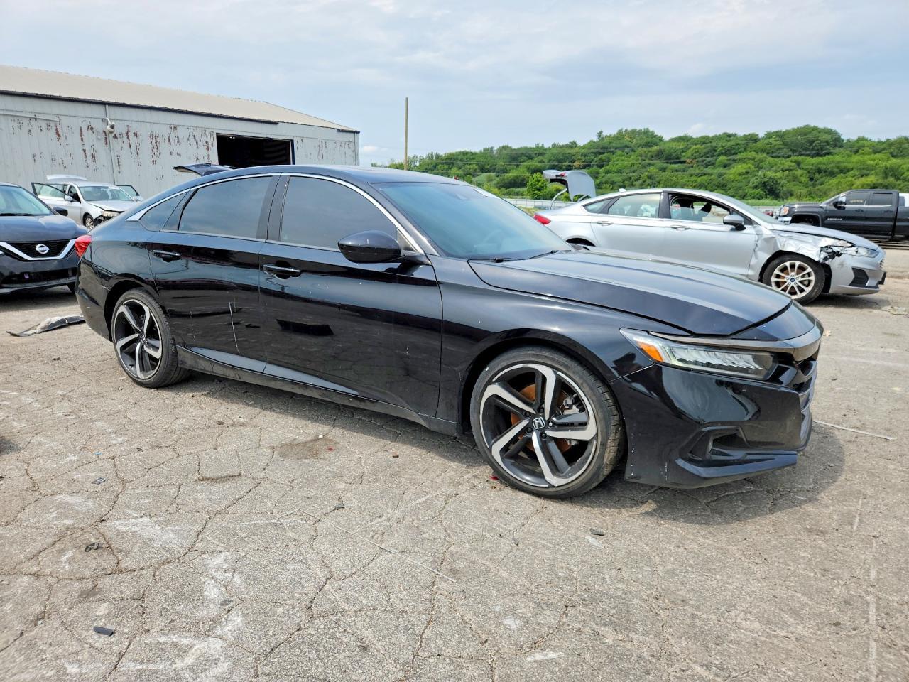 2021 Honda Accord Sport - Image 4
